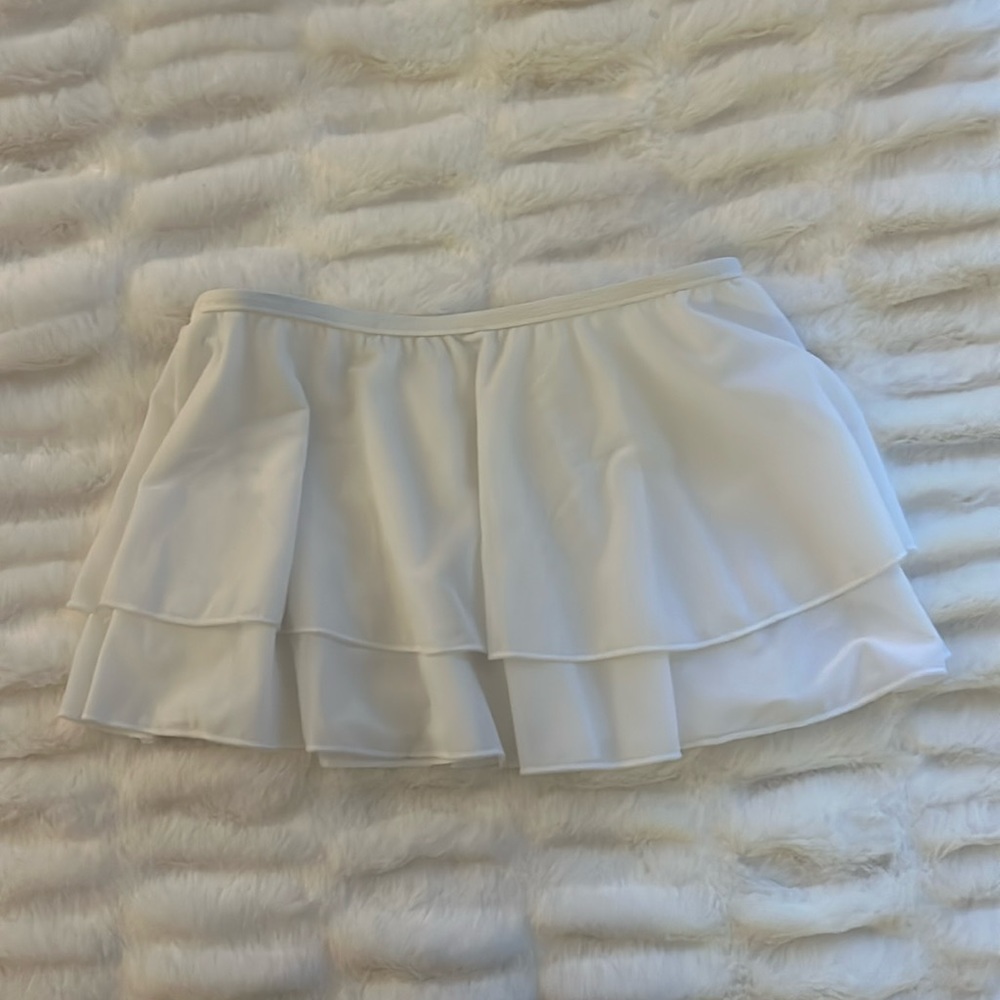 ✨Claudia Dean (Collections by Claudia) Stunning White Ballet Skirt!!🤍